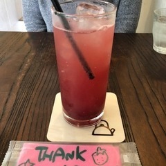 スタバのティーカフェに行きたい^ - ^