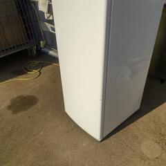 格安期間限定！サンデン　冷凍庫　縦型