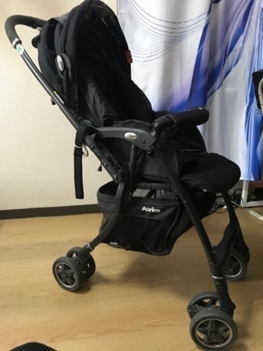 アップリカ ラクーナベビーカー　カモフラブラック