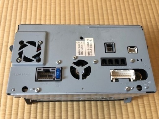 Strada CN-RE05WD 7インチカーナビ
