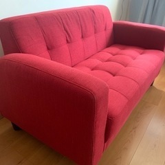 値下げ未使用展示品　2人掛けソファ　ファブリック赤　交渉可の画像