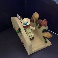 チューリップの置物の画像