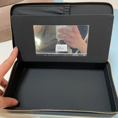 Diorポーチの画像