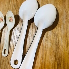 イマンの琺瑯スプーン