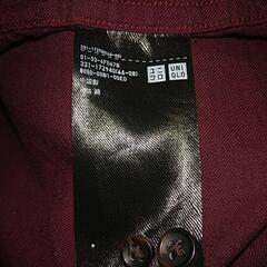 ワインレッドのシャツの画像