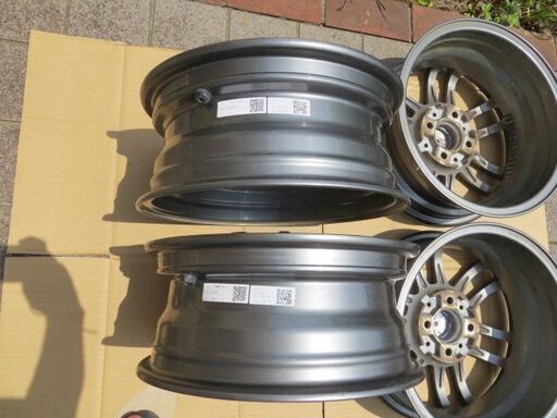 日産ノート アルミホィール / TOPY ZINA LITE SE-01 14インチ X 5.5J 4穴