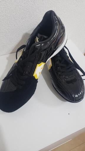 超軽量!!!!DESCENTE特注スパイク!!27.5㎝