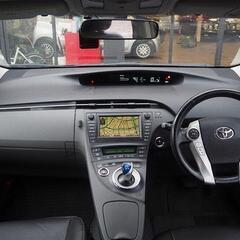 【自社ローン】プリウスGツーリングセレクション　ブラック　オンライン商談審査契約OKの画像