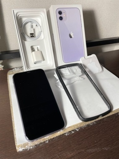 美品　ドコモ　iPhone11 128GB ケース付き　SIMフリー