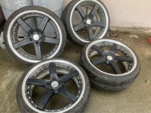 19インチ　ホイール4本　　　タイヤは捨ててくれる方