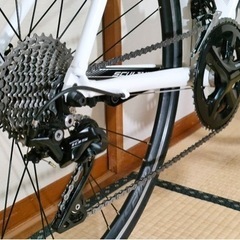 大幅値下げ！新品同様！MERIDA SUCLTURA  400   2019モデル、S(50㎝)サイズ、11-34T 11速、ホワイトの画像