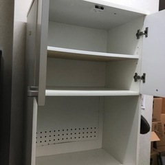 レンジ台食器棚の画像