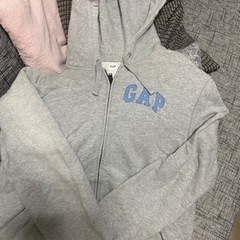 GAPのパーカー　メンズXL 譲る方決まりました😊