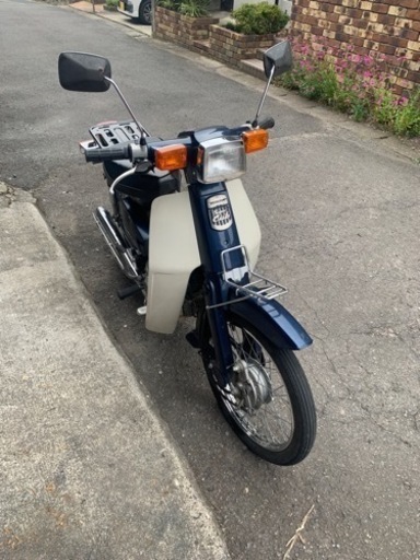 お話中HONDA ホンダ　スーパーカブ50カスタム　角目カブ