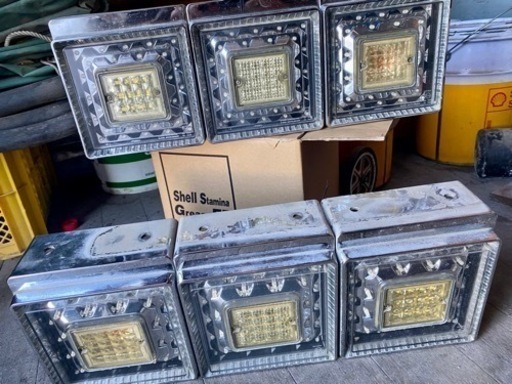 JB 3連LEDテールランプ