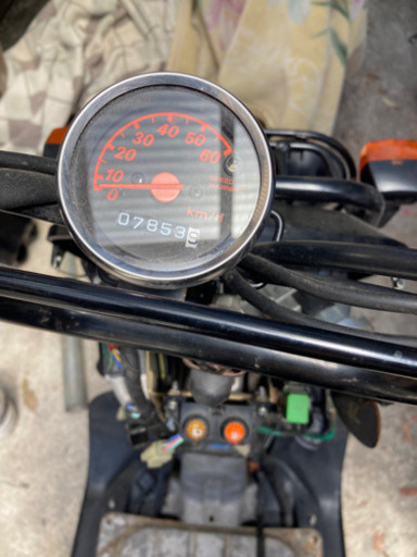 受付終了　ズーマー　7,100km台　バイクショップで整備済　キャブ車　八王子　AF58 -131   2004年　ぜひ現車確認を