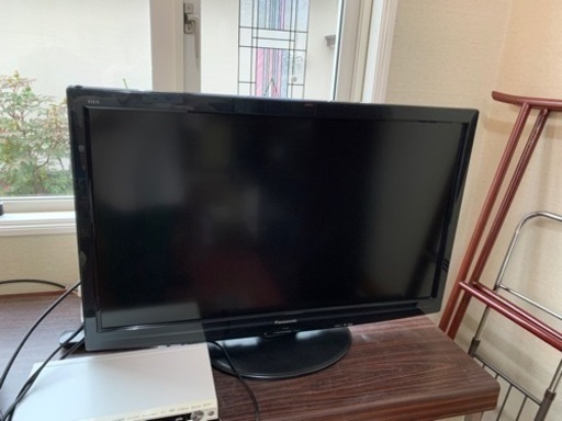 パナソニック　VIERA 液晶TV 37型　B-cas カード付き