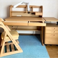 【取引完了】【美品】カリモク学習デスクセット　同型２台セット(兄弟姉妹で)　karimoku