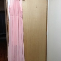 ピンクのドレス