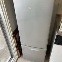 冷蔵庫　引き取ってください。