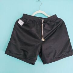 ハーフパンツ　黒　撥水の画像