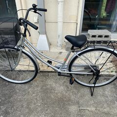 【リサイクルショップどりーむ天保山店】●155●　自転車　13922F　２６インチ　ライト付き　シルバー　人気色♪
