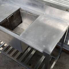 🔷🔶🔷PH8/76　【直接引取り限定】 シンク付き作業台 ステンレス 業務用 網カゴ付き 籠 ワークテーブル W126.5×D60×H100㎝ 店舗 厨房機器🔷🔶🔷の画像
