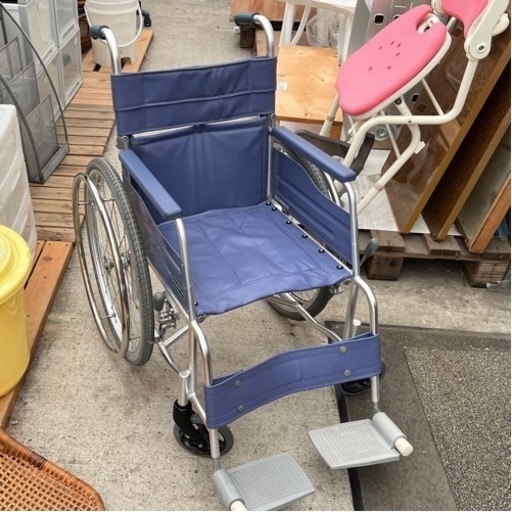 コンパクトに折りたためる車椅子