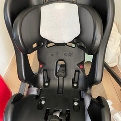 チャイルドシート　新生児から7歳までの画像
