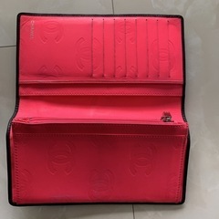 値下げしましたシャネル長財布の画像