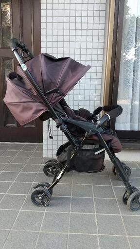 コンビ  ベビーカー