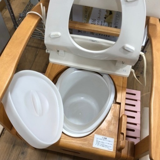 未使用品　TOTO   ウォームレット付　ポータブルトイレ　EWR285   イス型　介護　おすすめ‼︎