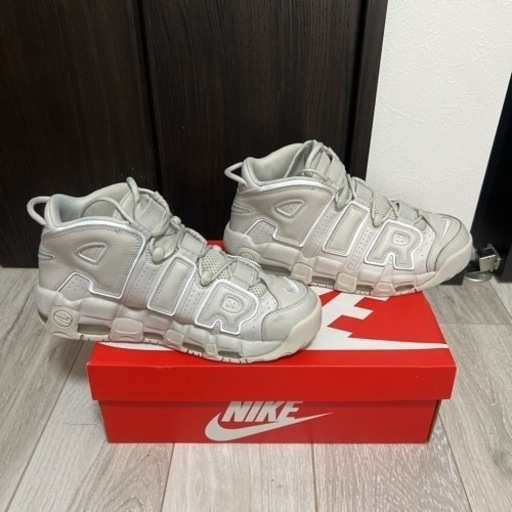 NIKE MORE UPTEMPO モアテン ライトボーン