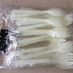 値下げ！ 未使用未開封 プラスチック先割れスプーン 210本の画像