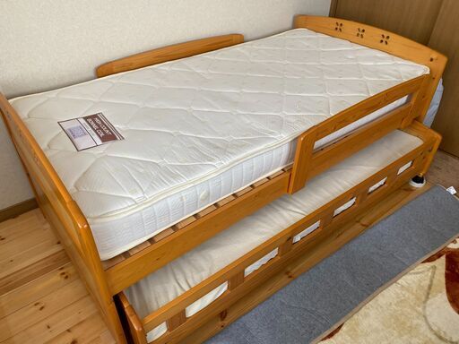 【取引中】ベッドの下にもう1台のベッドが収まる親子ベッド