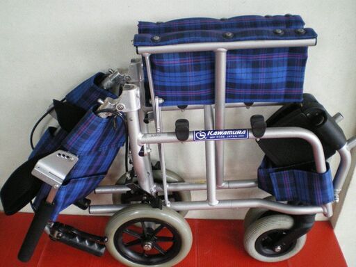 ★ KAWAMURA 　車いす　高齢者　介護　折りたたみ　アルミ製