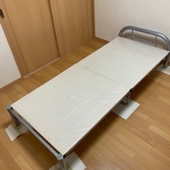 【引取終了】ベッド（パイプベッド）の画像
