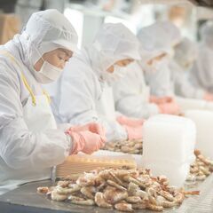 ✨安心出来る生活がココにあります♪販売全国シェアの水産加工メーカーでの工場内作業です。の画像