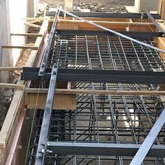 力仕事ではなく丁寧さが大事✿「赤と青の管」をつなぐ樹脂管工事！日給1万3千円～ 奥が深くて沼りますの画像