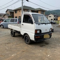 ミニキャブトラック　4WD 5MT