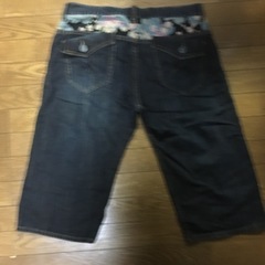 Tシャツ&ハーフデニムのセットの画像