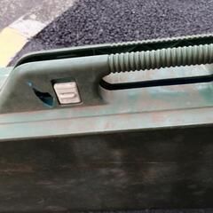 折り畳み可能テーブルの画像