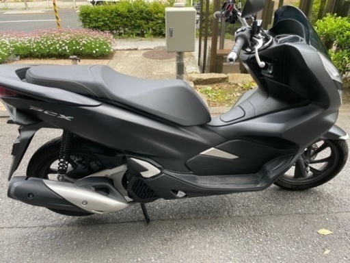 値段未定pcx 125cc 自賠責保険R8年3月　1番人気のマッドブラックです