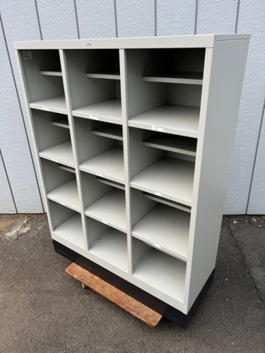 ■ナイキ 12人用シューズボックス■NAIKI オフィス用下駄箱 事務用げた箱 3x4段■事務所 オフィス家具 (約)幅88 奥行33 高さ116 cm