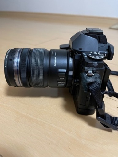 OLYMPUS OM-D E-M5