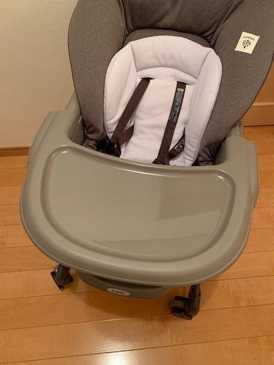 【美品】コンビ combiネムリラ  オートスウィング　値下げ中