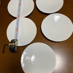 未使用の白皿5枚譲ります