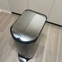 シンプルヒューマンゴミ箱の画像