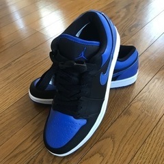 NIKE AIR JORDAN 1 PHAT LOW 青黒の画像