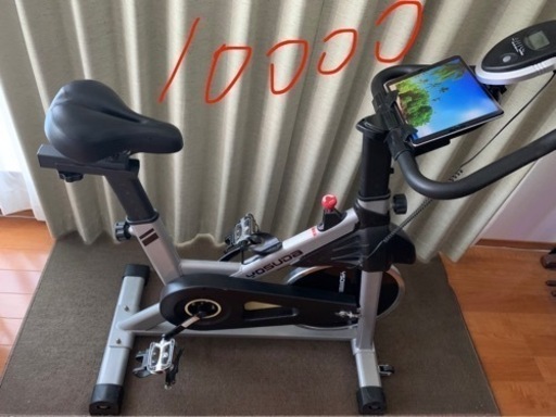 スピンバイク　と　トレニングベンチ